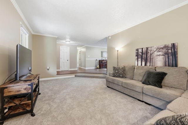 194 Old Coach Road, Nicholasville, KY 40356