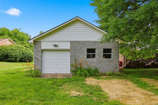 194 Old Coach Road, Nicholasville, KY 40356