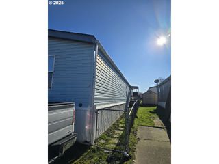 9000 Ne M L KING BLV 82, Portland, OR 97211