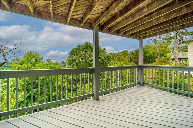 17 La Costa Drive, Holiday Island, AR 72631