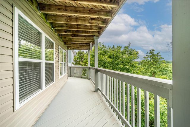 17 La Costa Drive, Holiday Island, AR 72631
