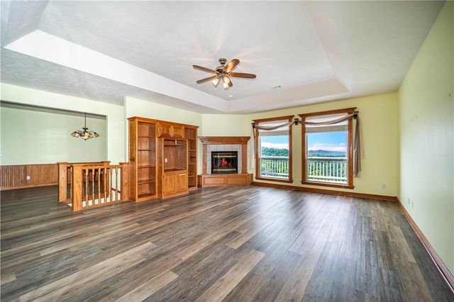 17 La Costa Drive, Holiday Island, AR 72631