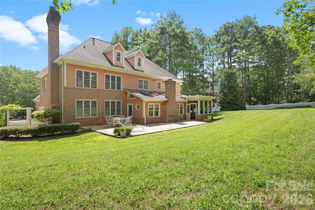 6041 Bluebird Hill Lane, Matthews, NC 28104