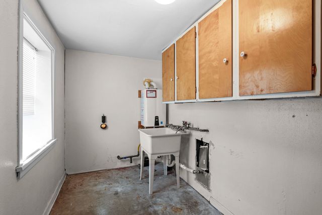 10724 E 12th Ave, Spokane Valley, WA 99206