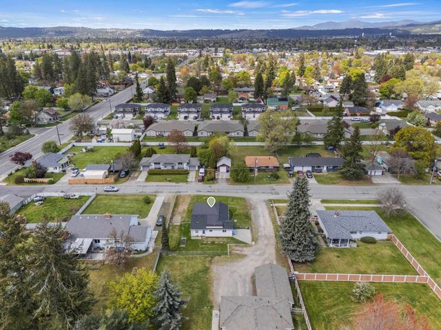 10724 E 12th Ave, Spokane Valley, WA 99206
