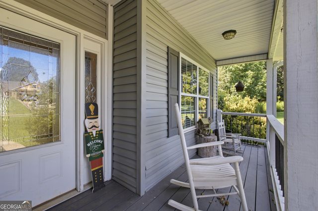 208 Stonington Drive, Mount Airy, GA 30563