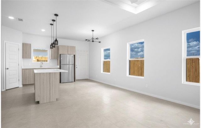 701 N Alexandrite Avenue, Edinburg, TX 78541