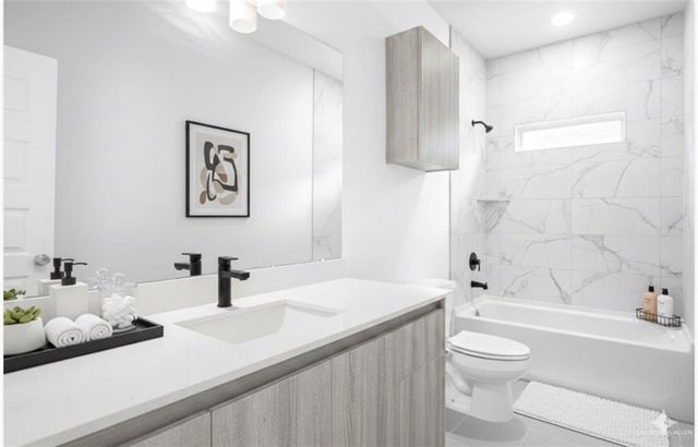 701 N Alexandrite Avenue, Edinburg, TX 78541