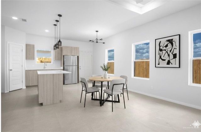 701 N Alexandrite Avenue, Edinburg, TX 78541