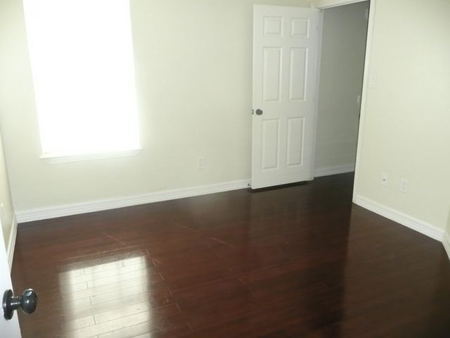 9505 Shoreham Street, Houston, TX 77093