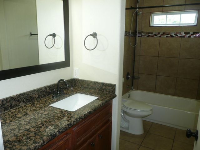 9505 Shoreham Street, Houston, TX 77093