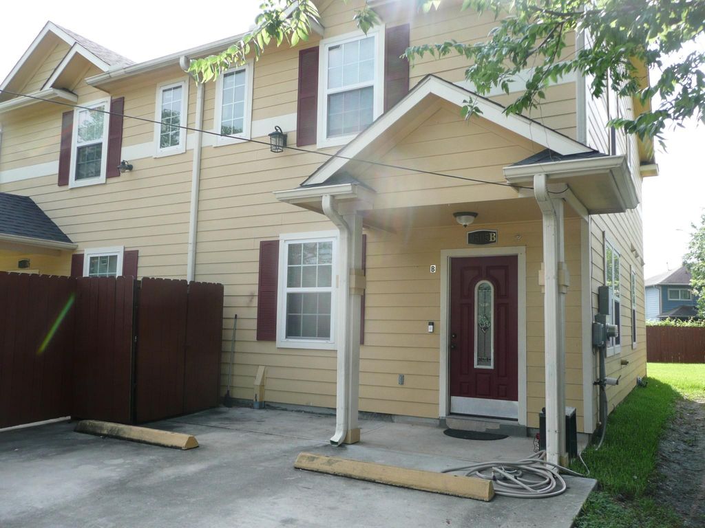 9505 Shoreham Street, Houston, TX 77093