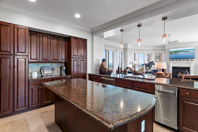 404 Kelly Plantation Drive 1007, Destin, FL 32541