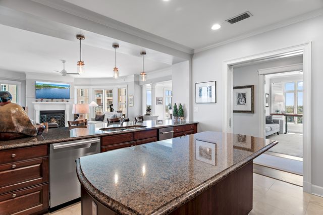 404 Kelly Plantation Drive 1007, Destin, FL 32541