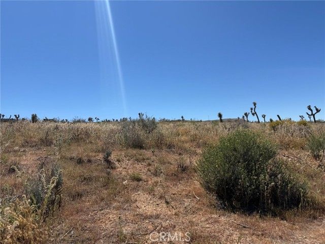 1 Japatul Rd, Apple Valley, CA 92308
