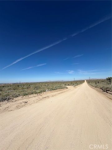 1 Japatul Rd, Apple Valley, CA 92308