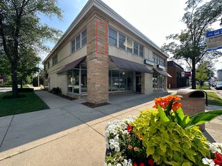 7001 W North Avenue, Oak Park, IL 60302