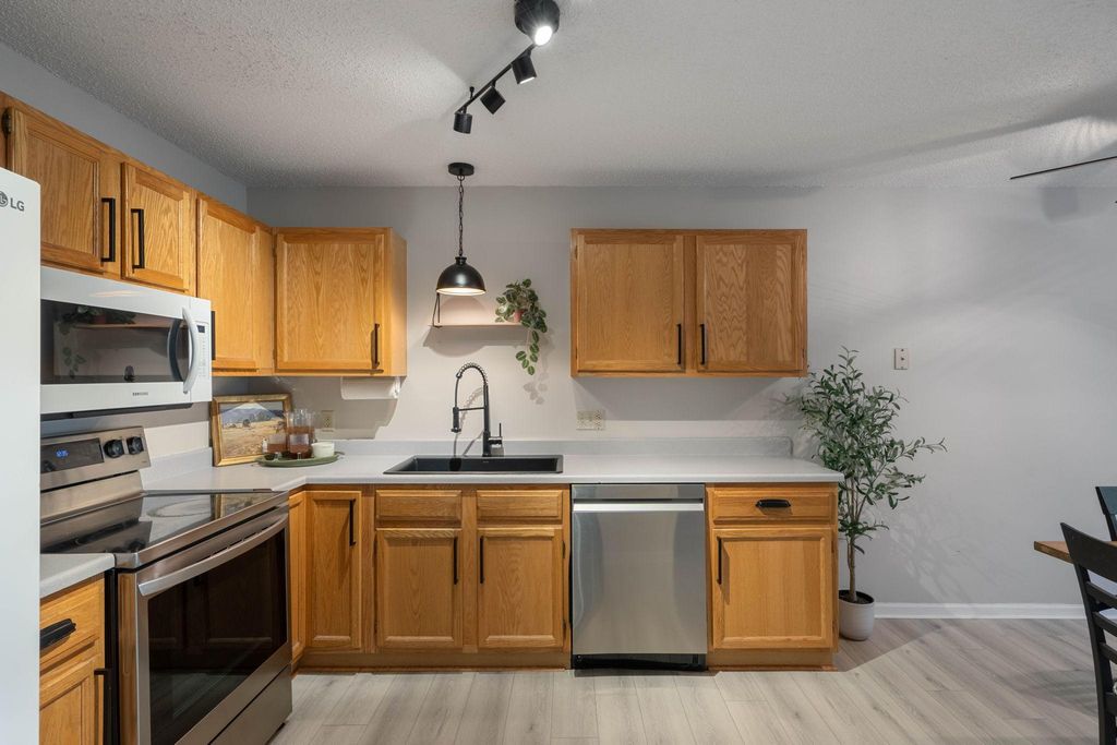 1082 5th Street SE, Forest Lake, MN 55025 — photo 2