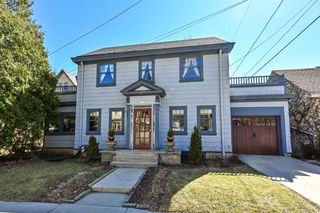 2719 E Locust STREET, Milwaukee, WI 53211