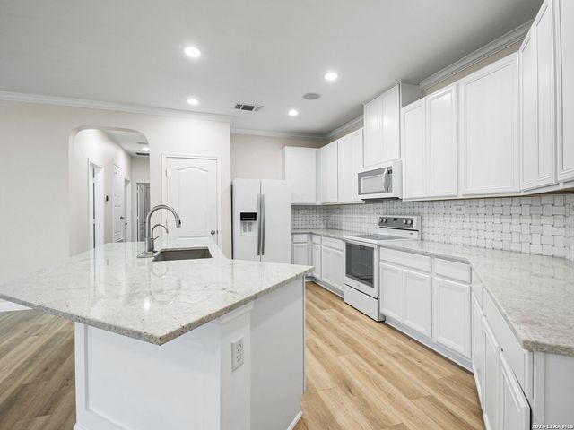 2073 Turkey Creek, New Braunfels, TX 78130