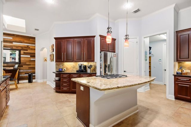 10007 Estes Hill Lane, Conroe, TX 77302