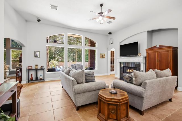 10007 Estes Hill Lane, Conroe, TX 77302