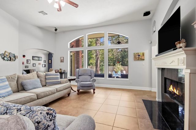 10007 Estes Hill Lane, Conroe, TX 77302
