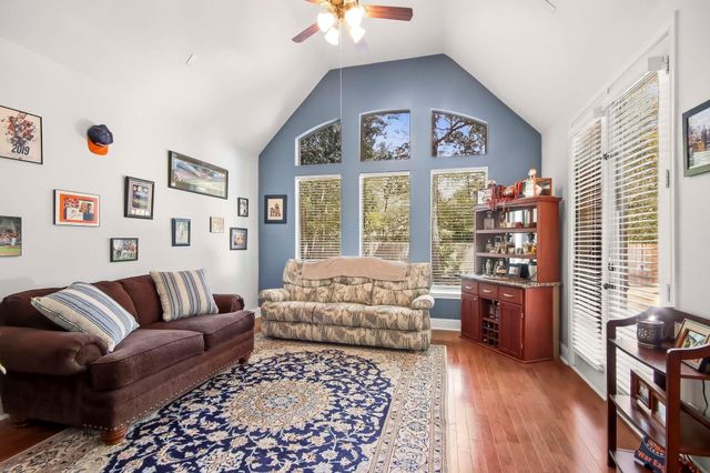 10007 Estes Hill Lane, Conroe, TX 77302