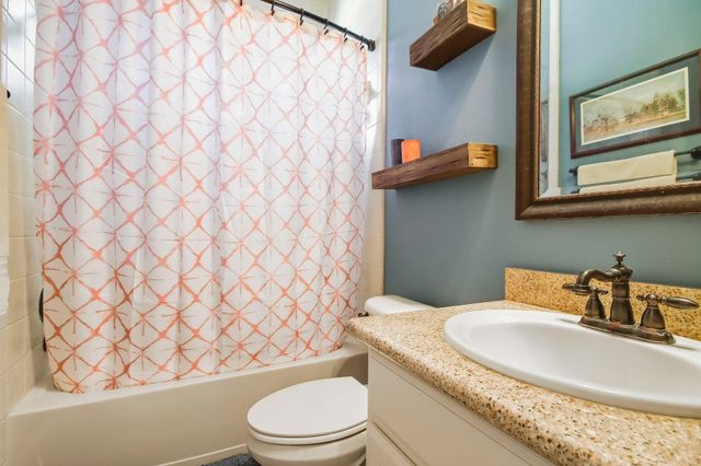 10007 Estes Hill Lane, Conroe, TX 77302