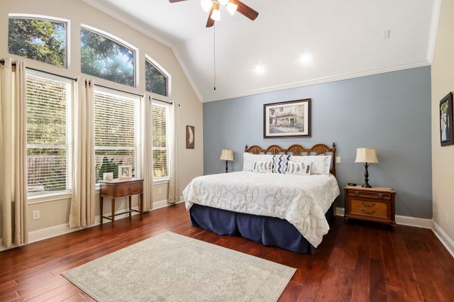 10007 Estes Hill Lane, Conroe, TX 77302