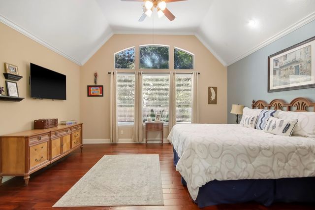 10007 Estes Hill Lane, Conroe, TX 77302