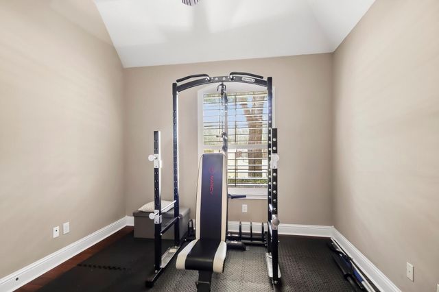 10007 Estes Hill Lane, Conroe, TX 77302