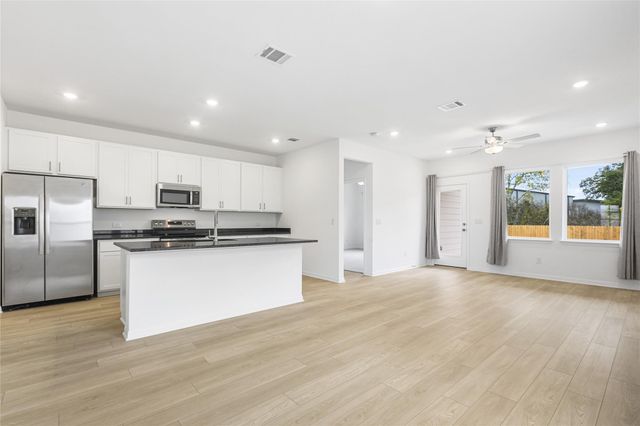 701 Unakite TRL, Liberty Hill, TX 78642