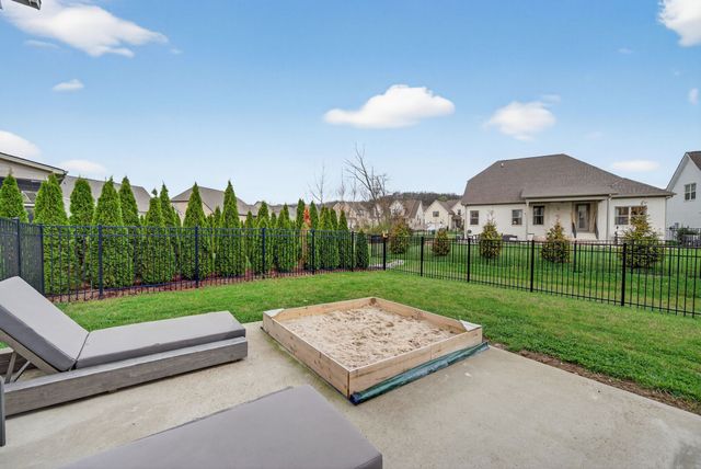 1822 Witt Way Dr, Spring Hill, TN 37174