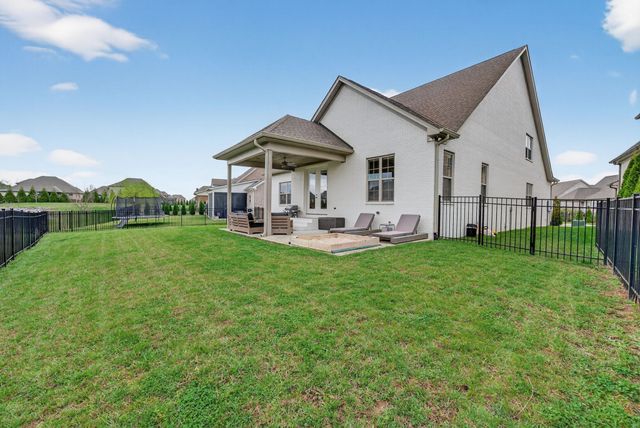 1822 Witt Way Dr, Spring Hill, TN 37174