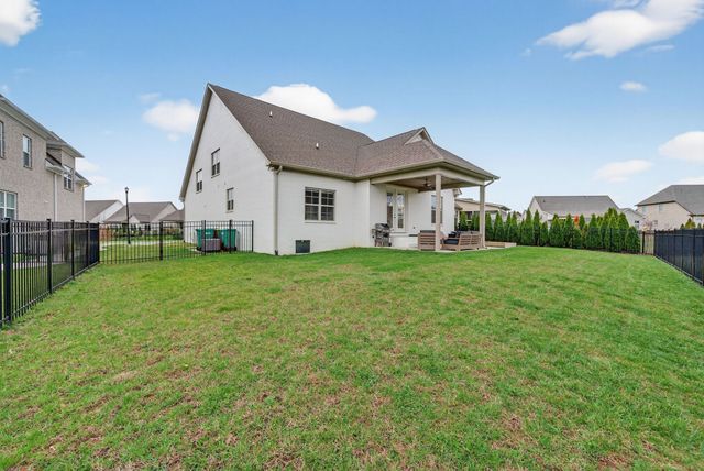 1822 Witt Way Dr, Spring Hill, TN 37174