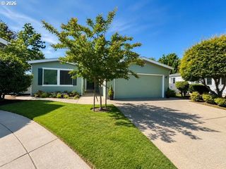 3220 CRESCENT Ave 15, Eugene, OR 97408