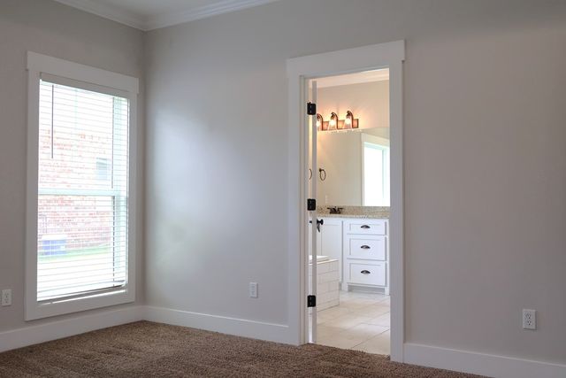 202 Cabrio Way, Headland, AL 36345