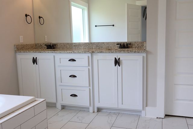 202 Cabrio Way, Headland, AL 36345