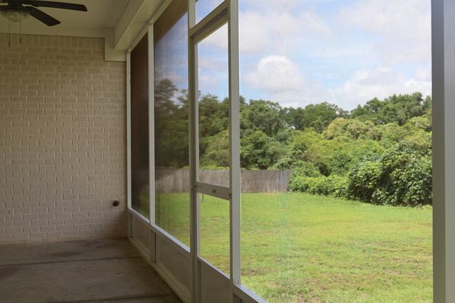 202 Cabrio Way, Headland, AL 36345