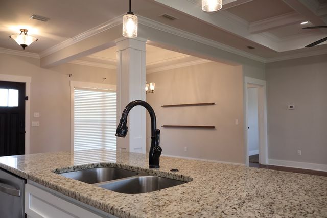 202 Cabrio Way, Headland, AL 36345