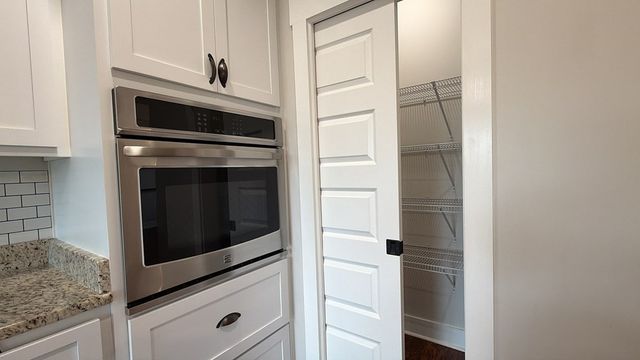 202 Cabrio Way, Headland, AL 36345