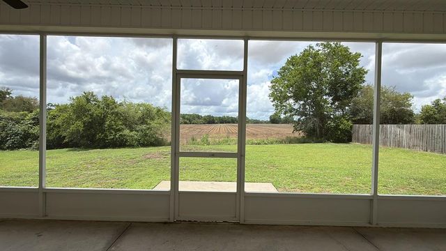 202 Cabrio Way, Headland, AL 36345