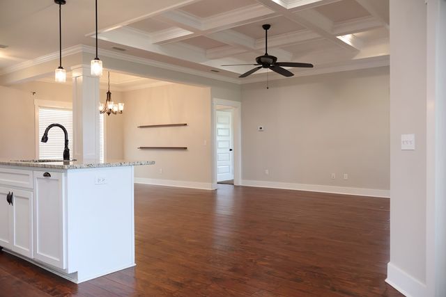 202 Cabrio Way, Headland, AL 36345