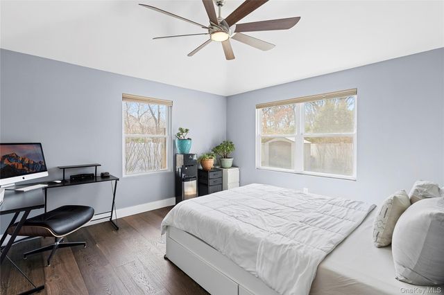 24 Woodridge Road, Hampton Bays, NY 11946