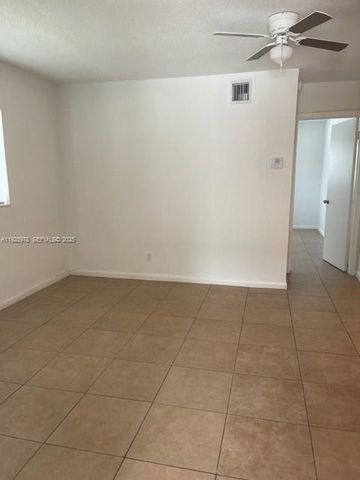 133 SE 4th Ave 6, Hallandale Beach, FL 33009