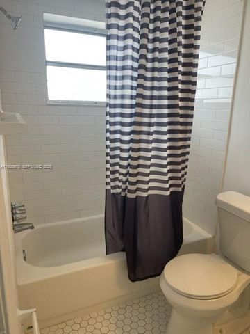 133 SE 4th Ave 6, Hallandale Beach, FL 33009