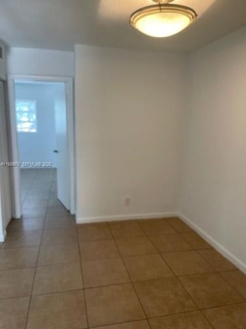 133 SE 4th Ave 6, Hallandale Beach, FL 33009