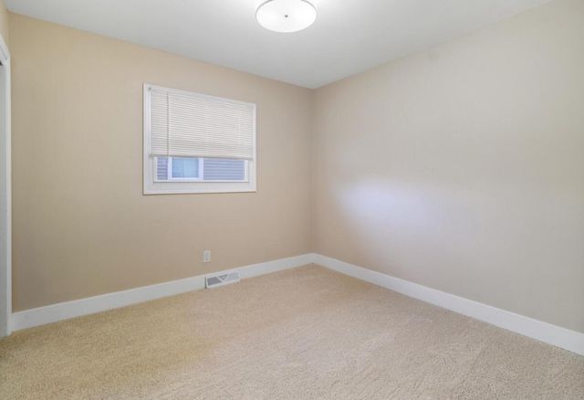 1215 S 91st STREET, West Allis, WI 53214