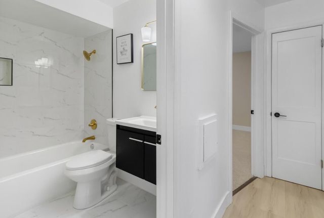 1215 S 91st STREET, West Allis, WI 53214